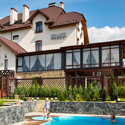 Готельний комплекс «Grand Villa»